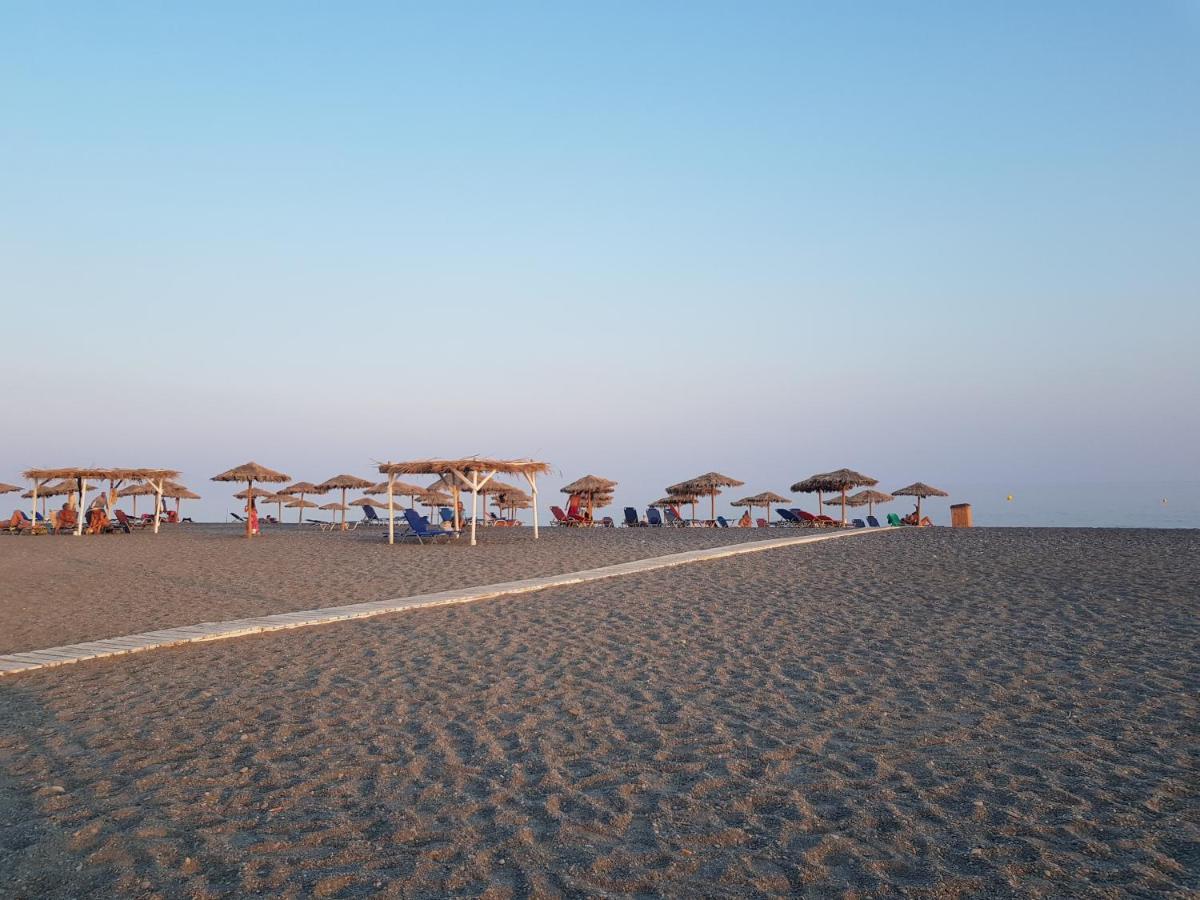 Villa Daniela & Apartments Кутсунари Экстерьер фото